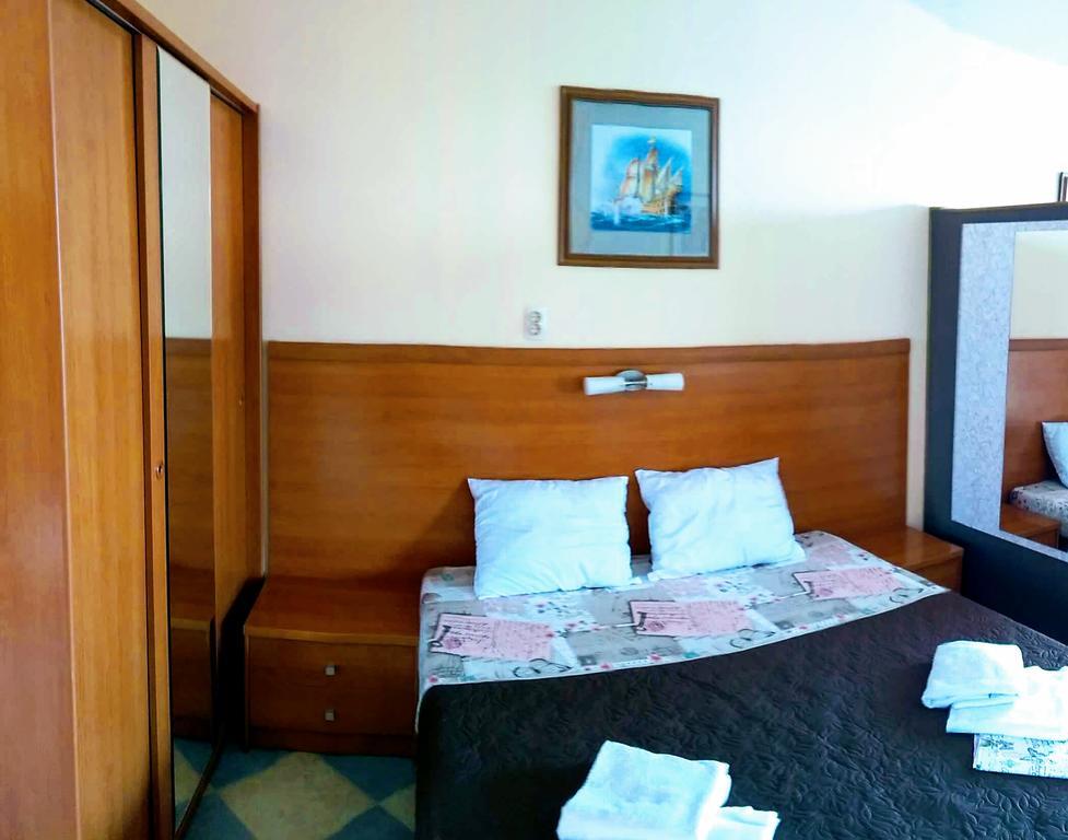 Golden Star Hotel